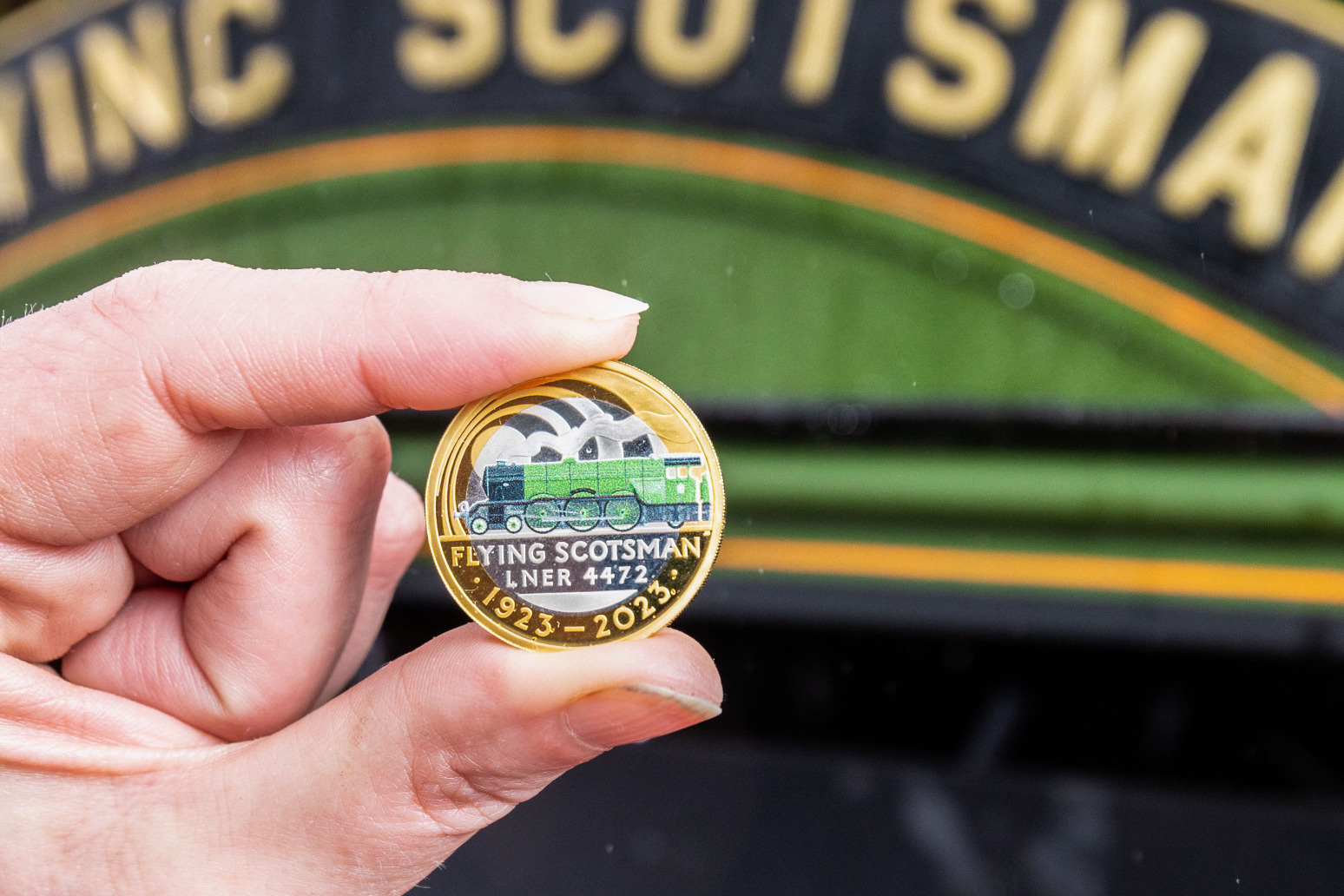 Flying Scotsman’s centenary celebrated with new Royal Mint coins 