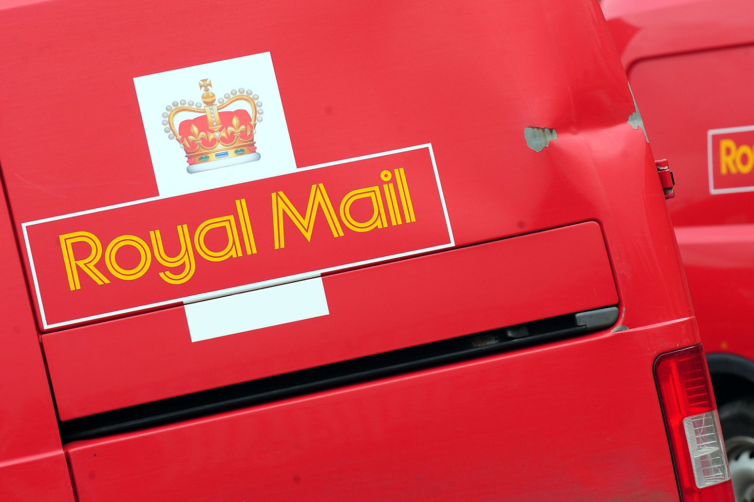 Fresh strike by Royal Mail workers over jobs and conditions 