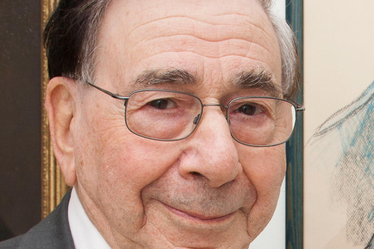 Pioneering transplant surgeon Professor Sir Roy Calne dies aged 93 